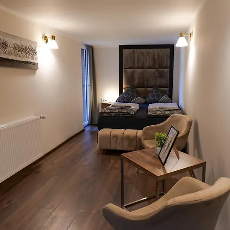 Haus Boutique 4*