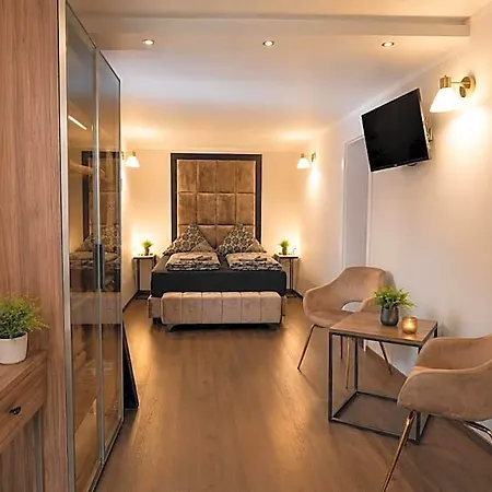 Haus Boutique 4*